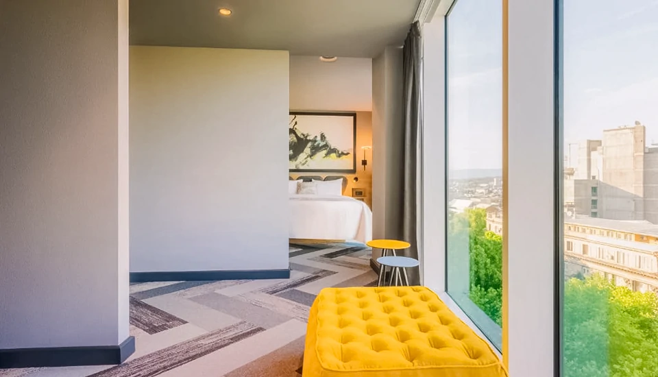 هتل رادیوس تفلیس